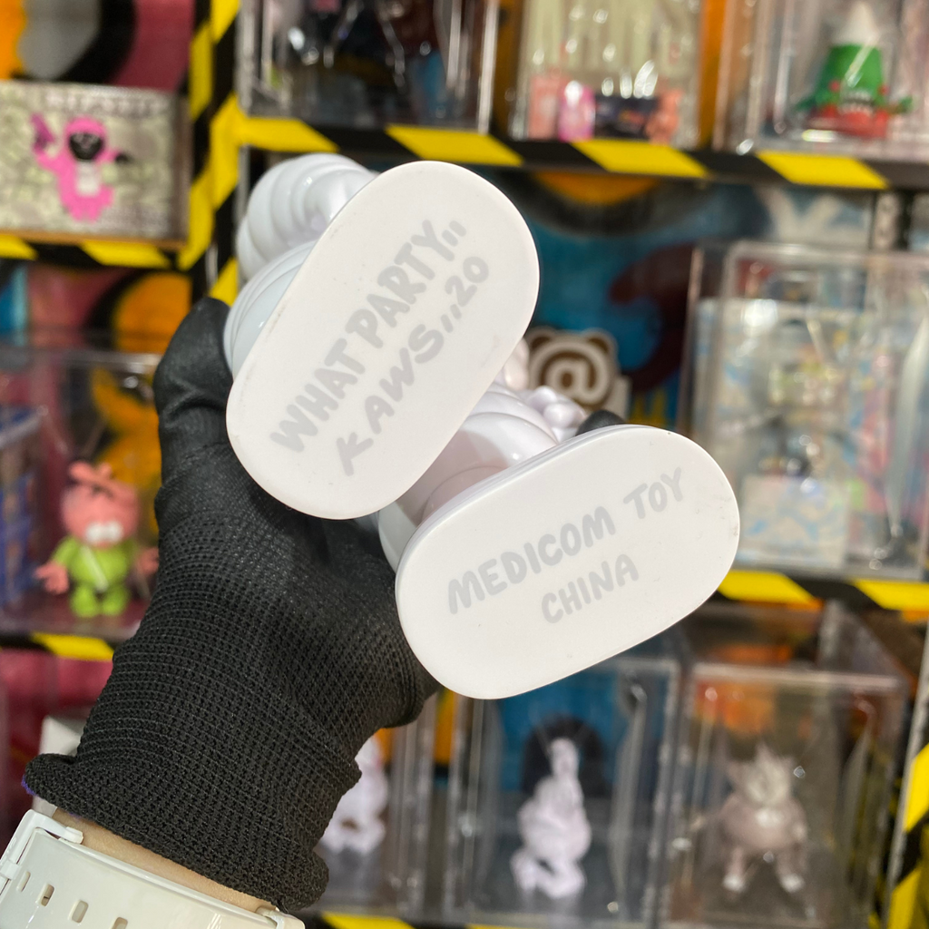 Kaws What Party - Blanco