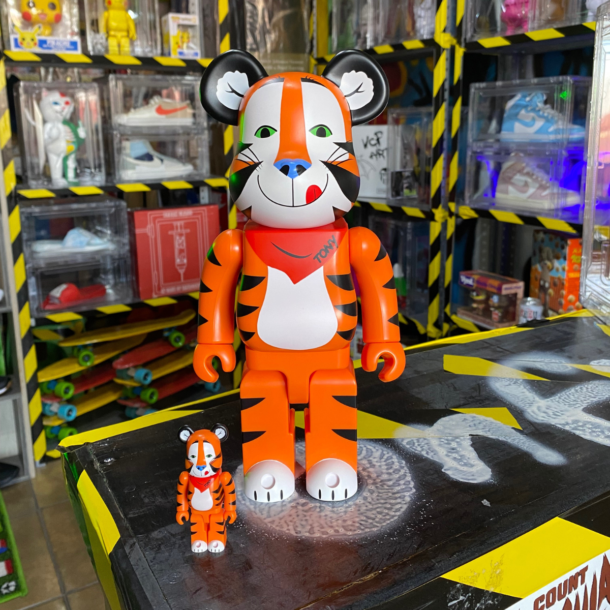 Tony the Tiger Beabrick set 400% + 100% Ver. Vintage