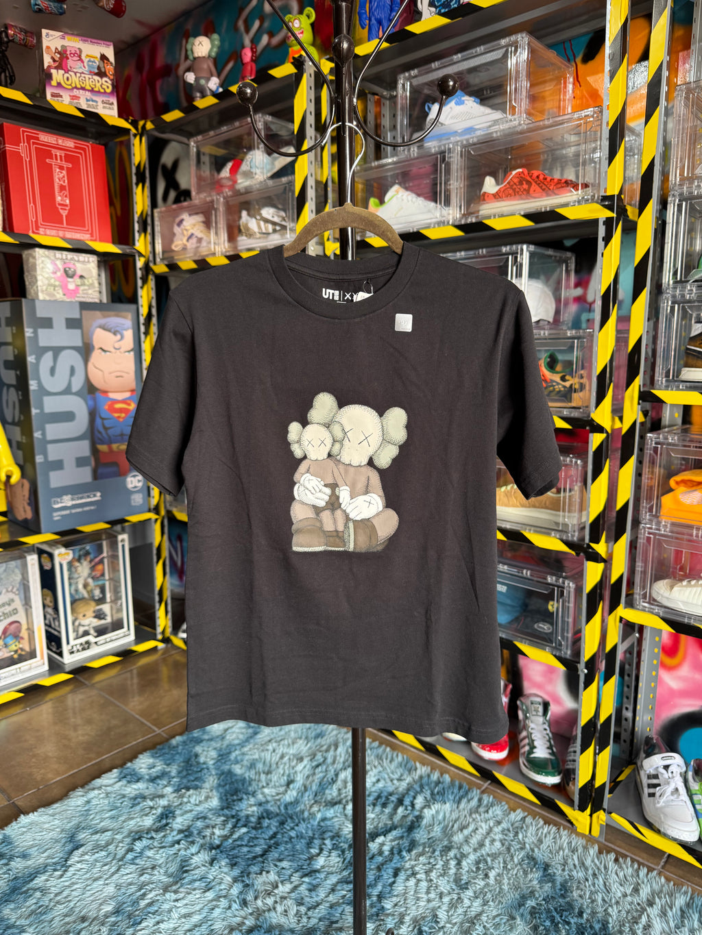 Playera Kaws Uniqlo