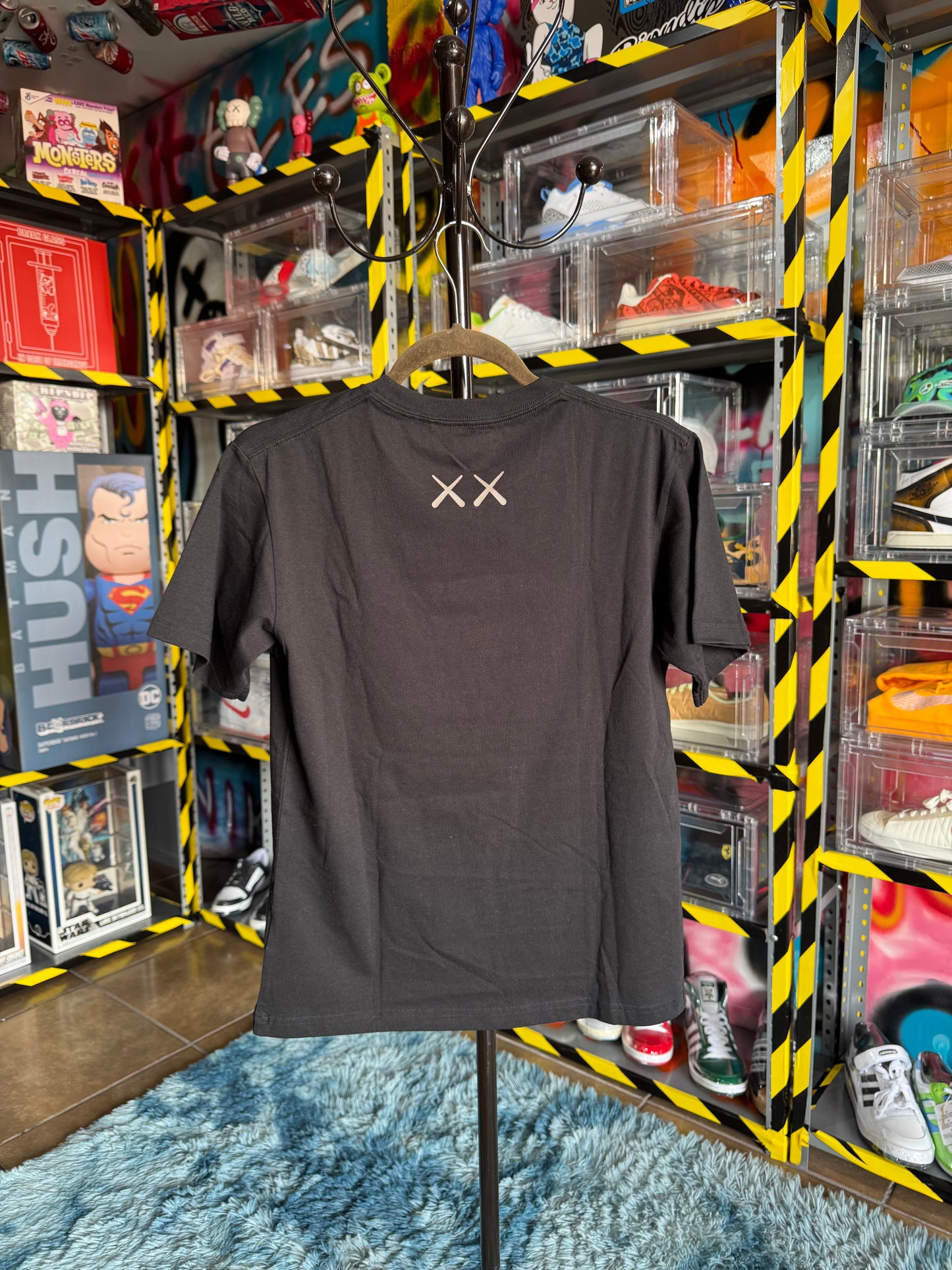 Playera Kaws Uniqlo