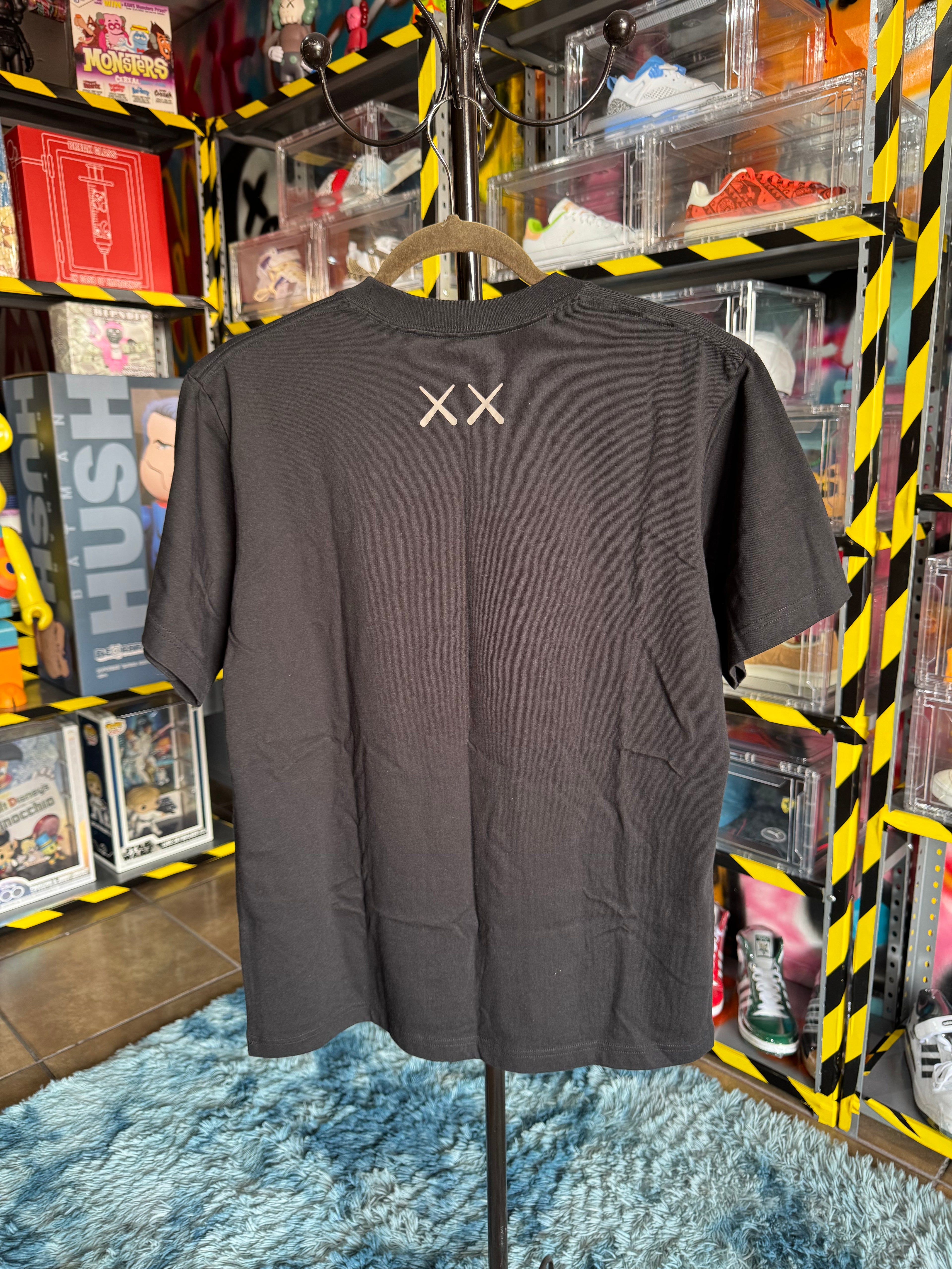 Playera Kaws Uniqlo