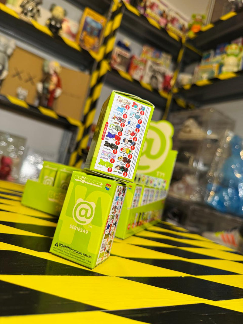 Bearbrick 100% Series 49 - 1pz